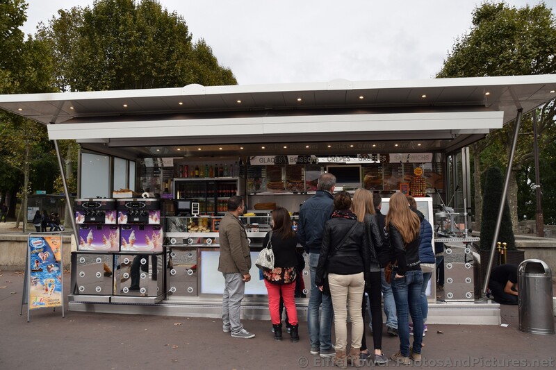 Crepe & Sandwich Food Stall on Avenue de New York.jpg