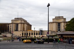 Porche & Lamborghini for Rent on Avenue de New York near Palais de Chaillot.jpg