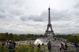 Eiffel Tower viewed from Palais de Chaillot Paris.jpg