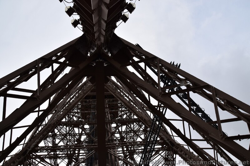 Lights Mounted on Beams of Steel of Eiffel Tower.jpg