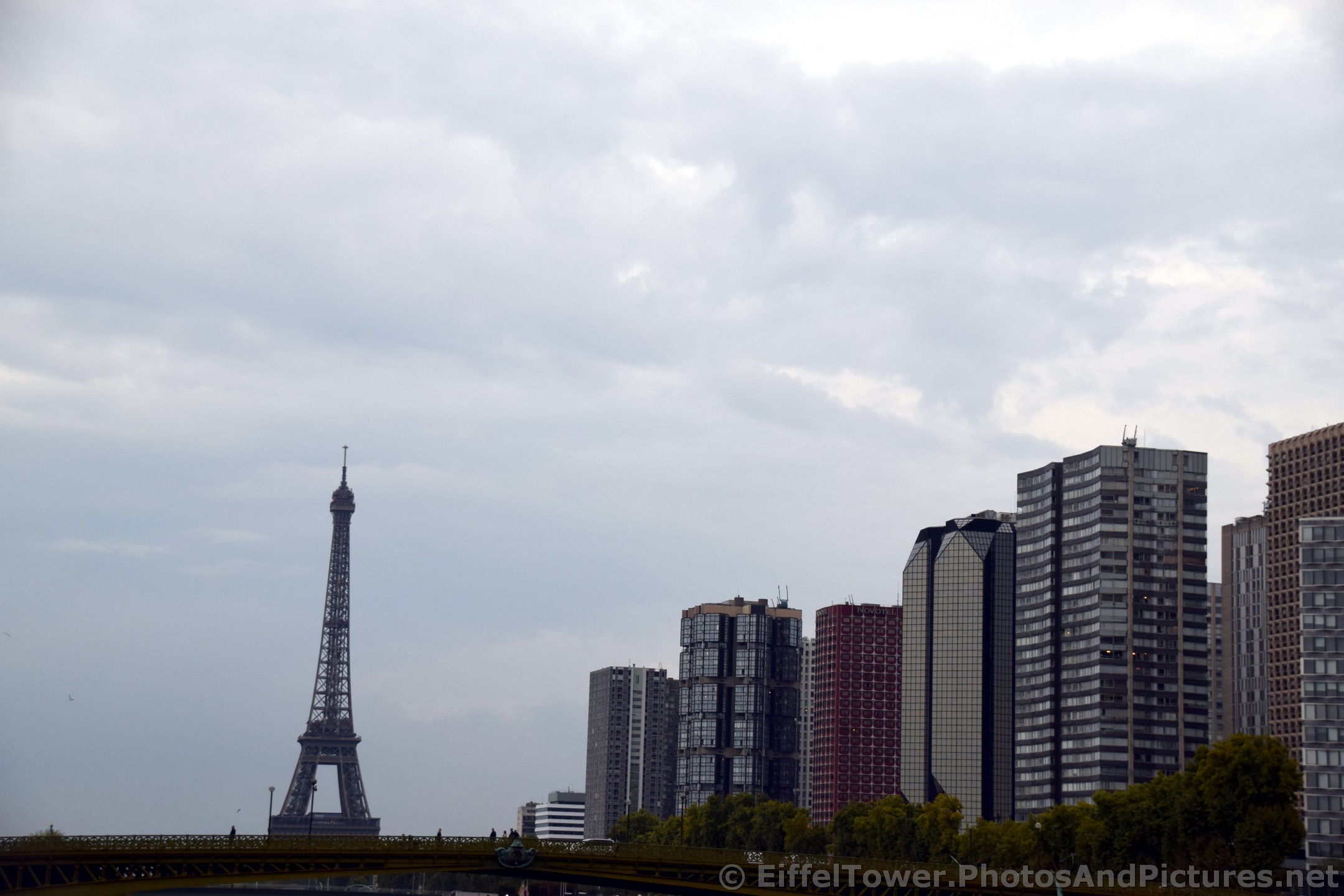 Eiffel Tower Seen from Voie Georges Pompidou.jpg