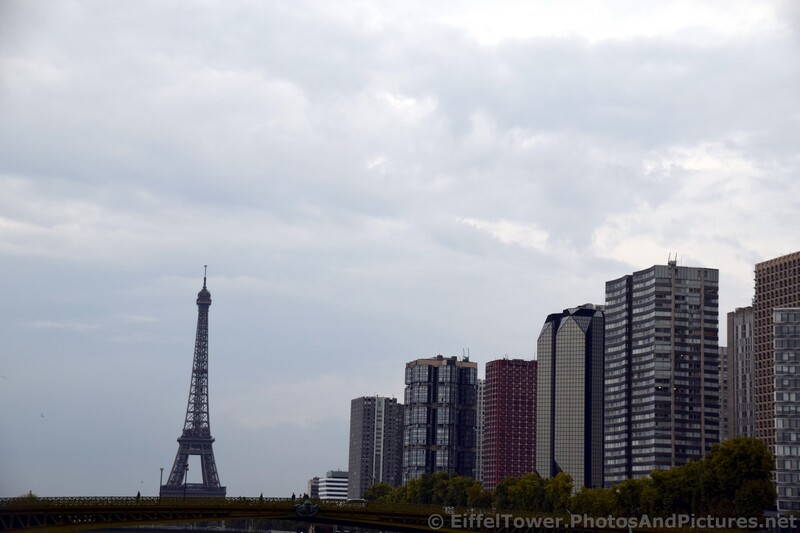 Eiffel Tower Seen from Voie Georges Pompidou.jpg