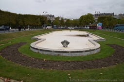 Place Jacques Rueff Fountain.jpg