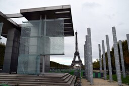 Foreign Language Writings on Glass of Mur de la Paix.jpg