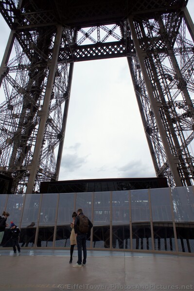 Pair of Eiffel Tower Stanchions seen from First Level.jpg