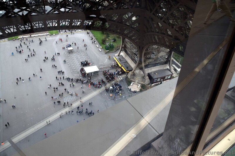 Line to Enter buy Eiffel Tower is Long.jpg