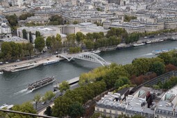 Palais de Tokyo and Place Debilly Bridge seen from the Eiffel Tower.jpg
