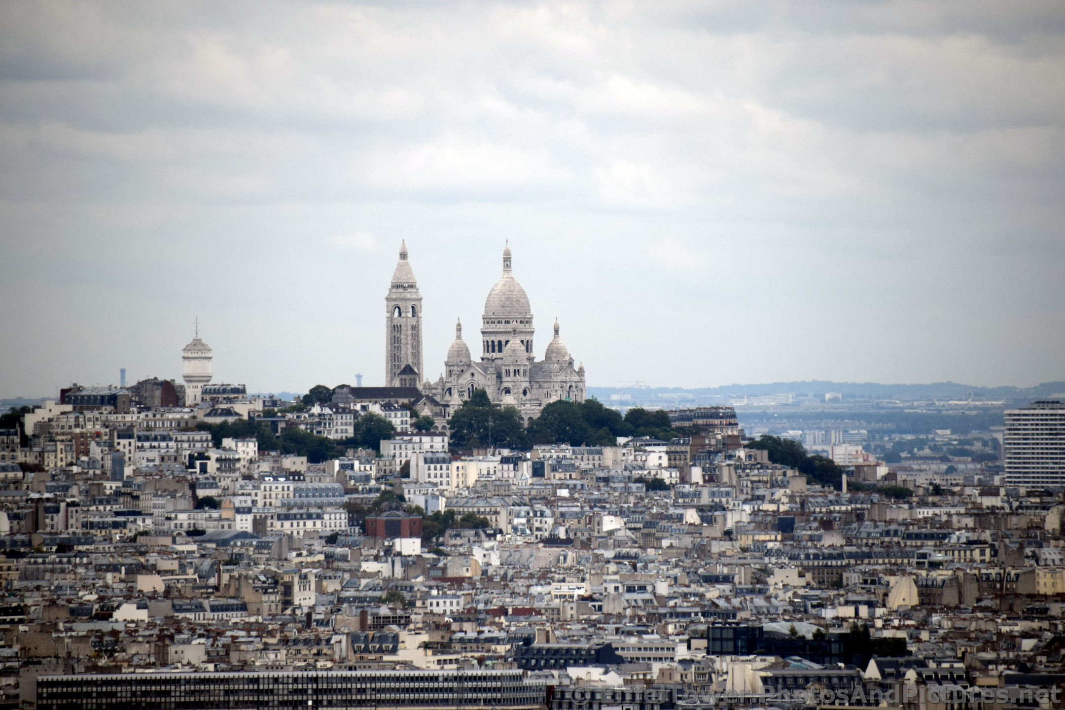 Sacred Heart Basilica of Montmartre seen from the Eiffel Tower.jpg