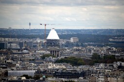 Paris Pantheon seen from the Eiffel Tower.jpg
