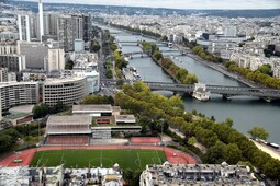 Stadium Emile Anthoine & Pont de Bir-Hakeim seen from Eiffel Tower.jpg
