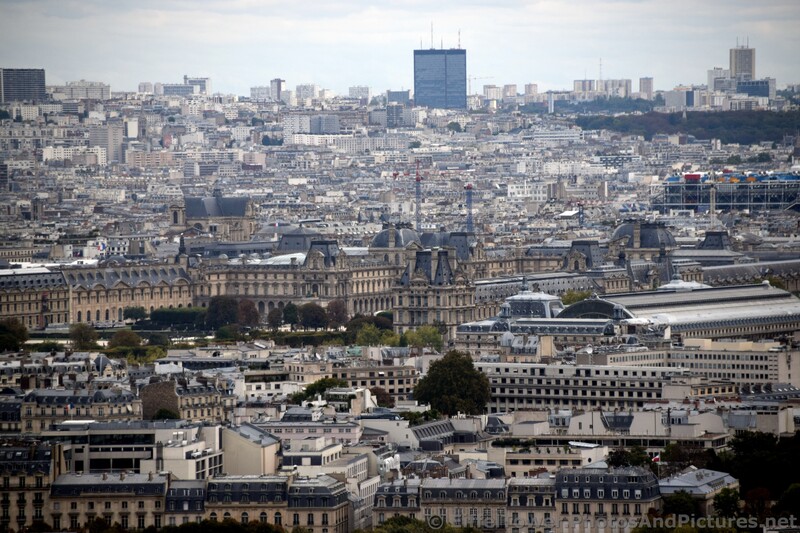 Paris just North of Seine River.jpg