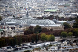 Palais de la Decouverte & Pinacotheque de Paris seen from Eiffel Tower.jpg
